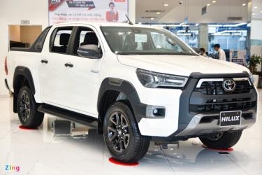 Toyota Hilux không được nhập về nhiều trong đợt đầu. Ảnh: Bối Hạ.