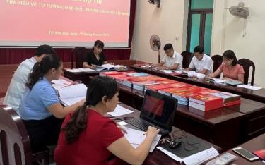 Cuộc thi tìm hiểu về tư tưởng đạo đức, phong cách Hồ Chí Minh do Thành ủy Yên Bái tổ chức được nhiều cán bộ, đảng viên và nhân dân tham gia.