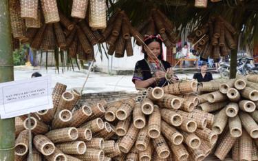 Làng nghề đan rọ tôm Phúc An thời huy hoàng.