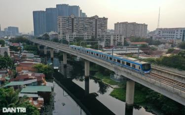 Metro số 1 Bến Thành - Suối Tiên chính thức khánh thành sau hơn 2 tháng lăn bánh