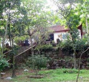 Một góc chùa Phật Tích. 
