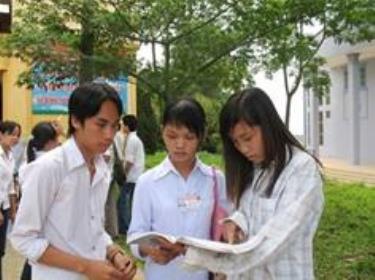 Thí sinh dự thi tốt nghiệp THPT năm 2007.