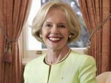 Bà Quentin Bryce - nữ Toàn quyền đầu tiên của Australia.  
