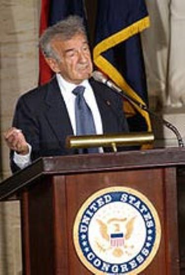 Ông Elie Wiesel, học giả nổi tiếng, đoạt Giải Nobel Hòa Bình năm 1986.