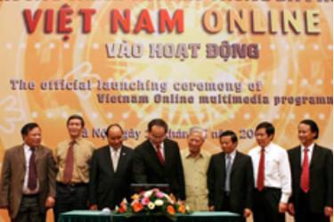 Phó Thủ tướng Nguyễn Thiện Nhân phát lệnh chương trình Việt Nam Online.