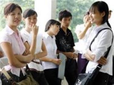 Các thí sinh dự thi đại học năm 2008 
