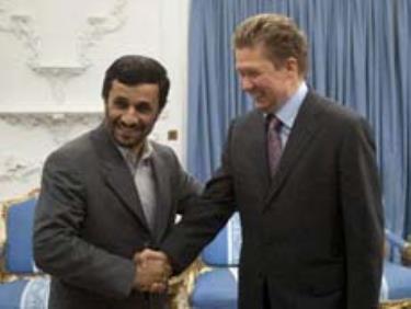 Tổng thống Iran, Mahmoud Ahmadinejad, trong cuộc gặp với lãnh đạo Tập đoàn Gazprom, Alexei Miller.