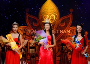 Cả 3 người đẹp Hoa hậu Việt Nam 2008 đều đã bị loại khỏi cuộc chơi Miss World.