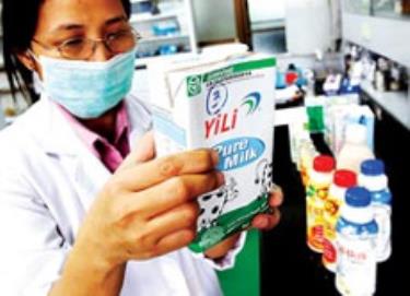 Philippines kiểm tra sữa YiLi nhập khẩu từ Trung Quốc.