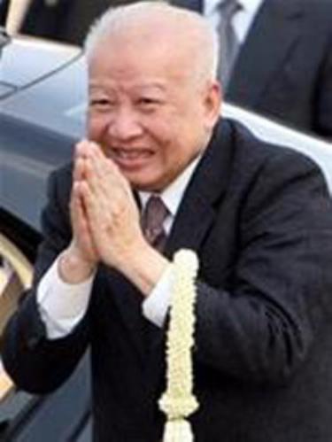 Ảnh tư liệu về Cựu Quốc vương Norodom Sihanouk tại sân bay Quốc tế Phnom Penh 
