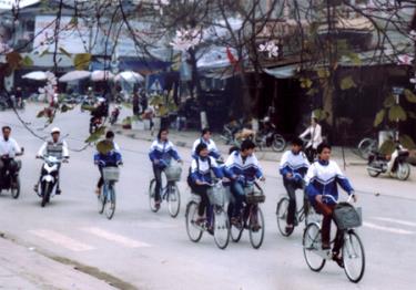 Cần tăng cường công tác tuyên truyền Luật giao thông đường bộ trong các nhà trường để đảm bảo ATGT. (Ảnh: Thu Trang)
