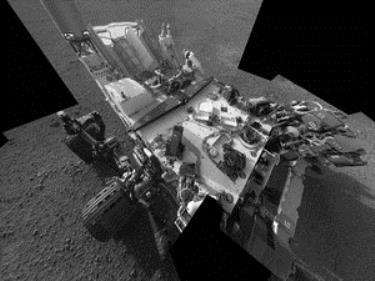 Tàu Curiosity hoạt động trên sao Hỏa.