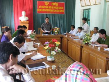 Phổ biến kiến thức chăn nuôi tại xã Trạm Tấu huyện (Trạm Tấu).