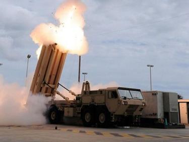 Hệ thống phòng thủ tên lửa THAAD của Mỹ.
