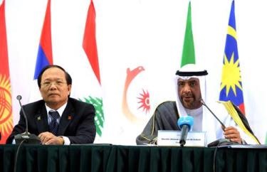 Bộ trưởng Hoàng Tuấn Anh và Chủ tịch OCA Sheikh Ahmad Al-Fahad Al-Sabah.