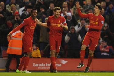 Bộ ba của Liverpool được vinh danh.
