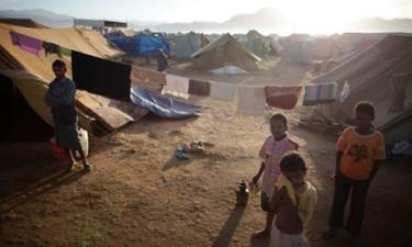 Các em nhỏ ở trại tị nạn Al-Mazraq ở tỉnh Hajja, Yemen.