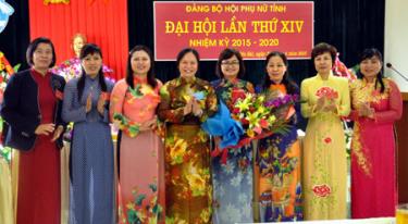 Ban Chấp hành khóa mới ra mắt Đại hội