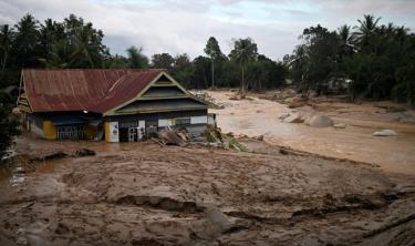 Lũ quét xảy ra tại đảo Sulawesi (Indonesia) ngày 14-7-2020. Ảnh minh họa