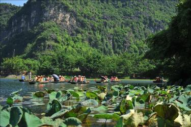 Danh thắng Tràng An (Ninh Bình).