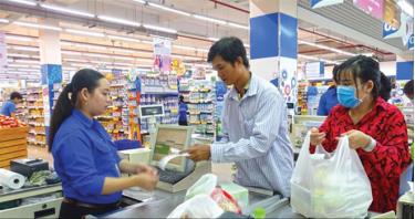 Siêu thị Coopmart phản ánh, yêu cầu tách riêng hoá đơn khiến DN thêm gánh nặng chi phí.