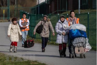 Người tị nạn Ukraine tại cửa khẩu biên giới Ukraine-Ba Lan ở Medyka ngày 7/4/2022.