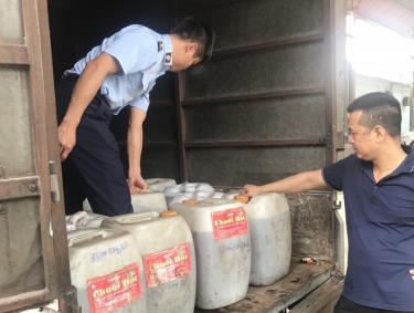 Số hàng hóa vi phạm bị tạm giữ.