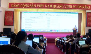 Quang cảnh buổi tập huấn