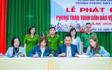 Trường Phổ thông Dân tộc nội trú THPT Miền Tây phát động Phong trào “Toàn dân bảo vệ an ninh Tổ quốc” năm 2023 trong nhà trường.