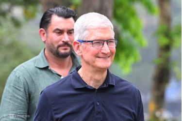 CEO Apple Tim Cook tại Hà Nội. 
