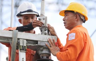 Cơ chế điều chỉnh mức giá bán lẻ điện bình quân mới. Ảnh: Hoàng Giám