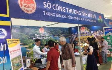 Yen Bai province's booths at 33rd Vietnam International Trade Fair
