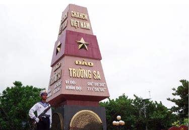 Bộ đội ta canh gác tại đảo Trường Sa (Ảnh: Vùng 4 Hải quân).