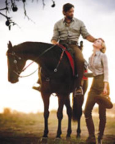 Drover (Hugh Jackman) và Sarah Ashley (Nicole Kidman) thật lãng mạn trong phim Australia