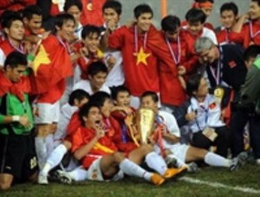 Hiện nay, cơ hội đăng cai AFF Suzuki Cup 2010 đang rộng mở với Việt Nam và Malaysia.
