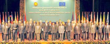 Các đại biểu tham dự Hội nghị cấp bộ trưởng lần thứ 17 ASEAN - EU (AEMM).
