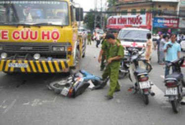 Hiện trường vụ tai nạn giao thông nghiêm trọng chiều 29/5.