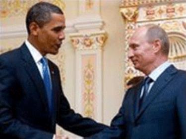 Tổng thống Mỹ Barack Obama (trái) và Thủ tướng Nga Vlamidir Putin.