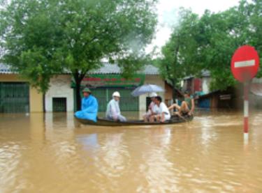 Vào mùa mưa lũ người dân TP Yên Bái chủ động ứng phó với phương châm 4 tại chỗ.