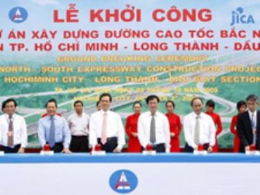 Thủ tướng phát lệnh khởi công dự án.