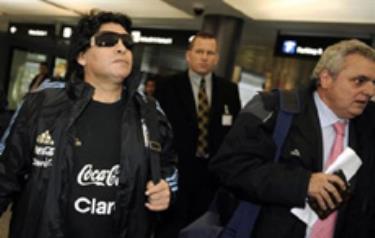 Maradona tại trụ sở của FIFA.