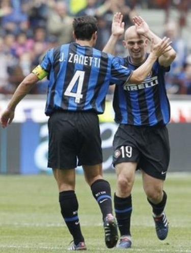 Cambiasso và Zanetti thậm chí có thể lọt vào đội hình tiêu biểu tại châu Âu trong mùa bóng 2009-2010.