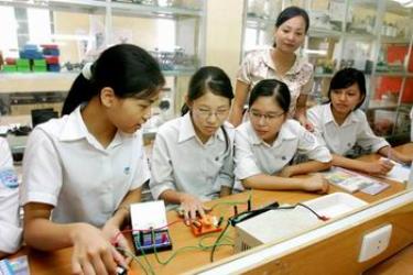 Học sinh tốt nghiệp trung học cơ sở đi học nghề sẽ được trợ cấp, miễn, giảm học phí dafabet khuyến mãi ưu tiên trong tuyển sinh.