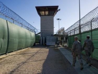 Nhà tù Guantanamo.