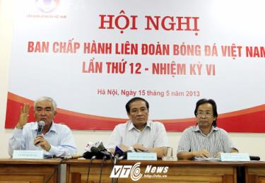 Ông Lê Hùng Dũng (trái) được tín nhiệm rất cao 
