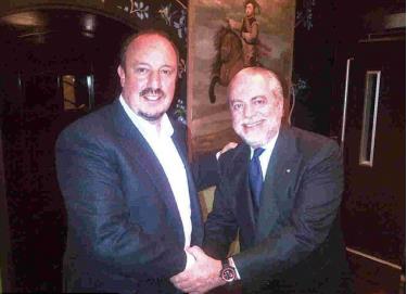 Benitez và De Laurentiis.