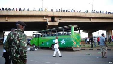 Các vụ nổ nhắm mục tiêu vào đường quốc lộ Thika đông đúc ở Đông Bắc thủ đô Nairobi.