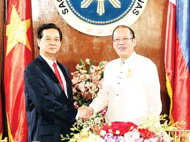 Thủ tướng Nguyễn Tấn Dũng hội đàm với Tổng thống Philippines Benigno S. Aquino III.