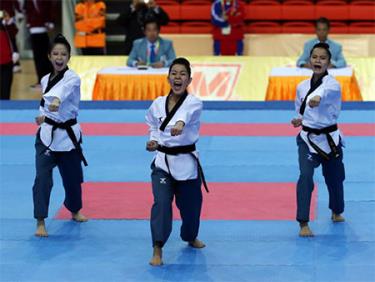 Châu Tuyết Vân - Nguyễn Thị Lệ Kim - Nguyễn Thùy Xuân Linh.