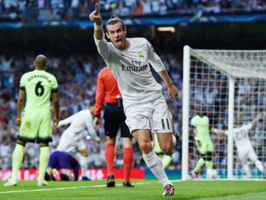 Gareth Bale thi đấu xông xáo trên hàng công Real Madrid.